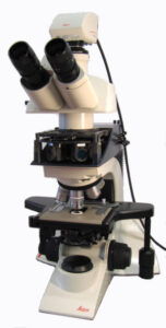 para que sirve el microscopio de luz ultravioleta